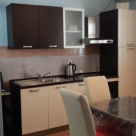 Downtown Apartment *